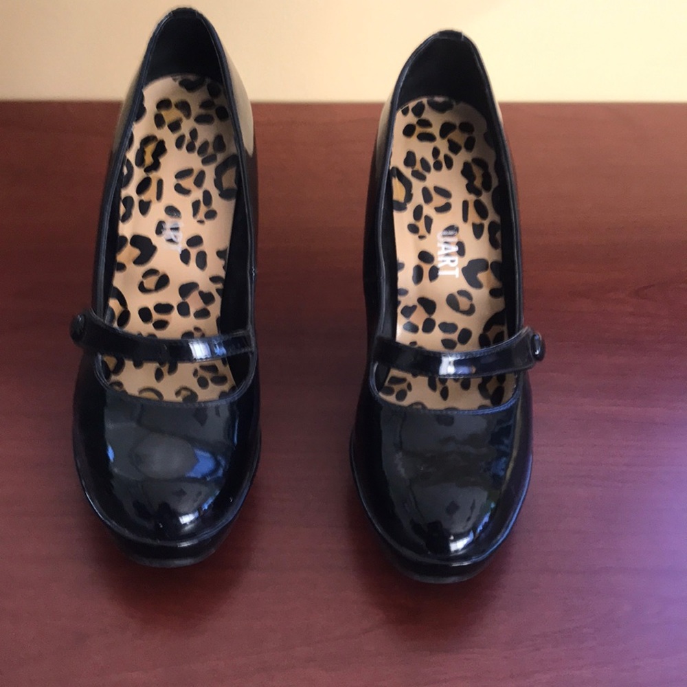 Ladies shoes